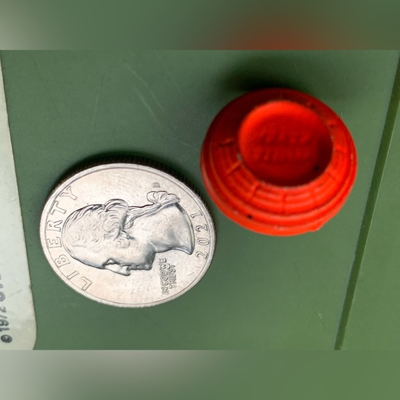 1990 Vintage Resin Composite WHITE FLYER Figural Clay Pigeon Skeet Lapel Pin - Picture 14 of 16